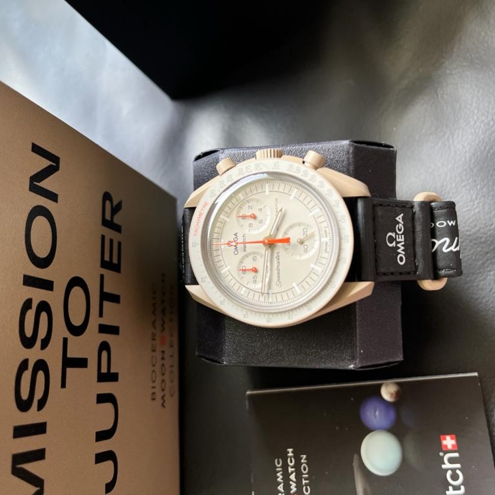 Moonswatch. Mission to jupitor
